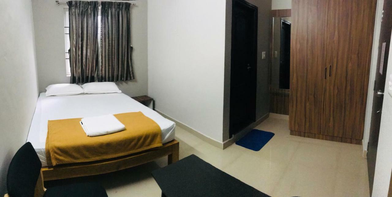 Sharada Residency Hotel Somvarpet Exterior photo